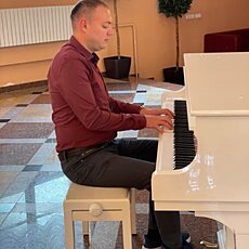 Анатолий, 33