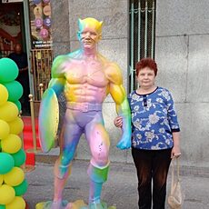 Эмилия, 56