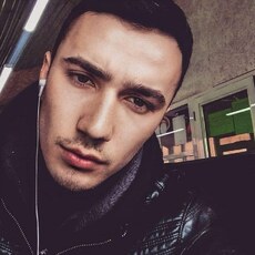 Витя, 27