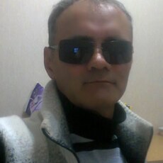 Адриан, 60