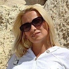 Ника, 42