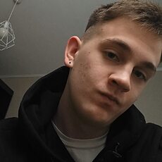Гриша, 23