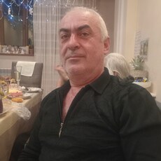 Лукас