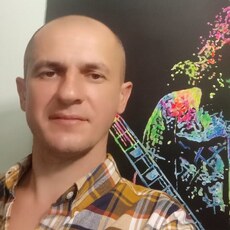 Паша, 40