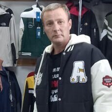 Веня, 46