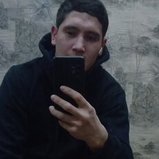 Гоша, 26
