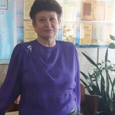 Лариса, 59