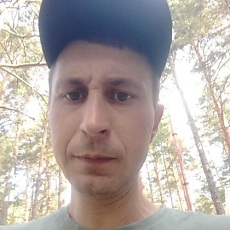 Яша, 37