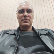 Виктор, 50
