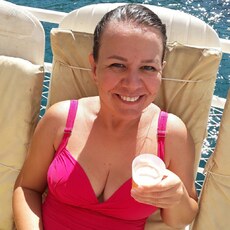 Эля, 44