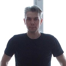 Эдуард, 38