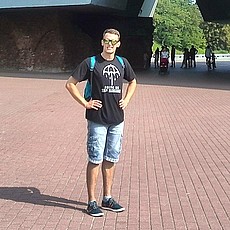 Назар, 32