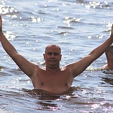 Никон, 42