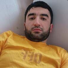 Юра, 30