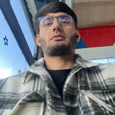 Тимур, 26
