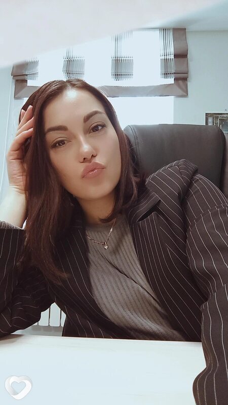 Аня