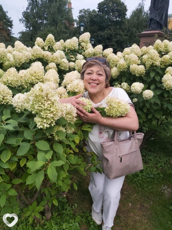 Ева
