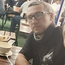 Владимир, 44