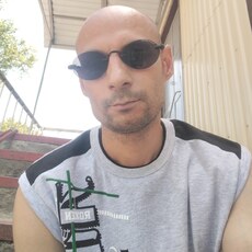 Боря, 38