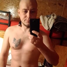 Веня, 35