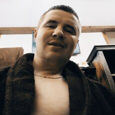 Саша, 37