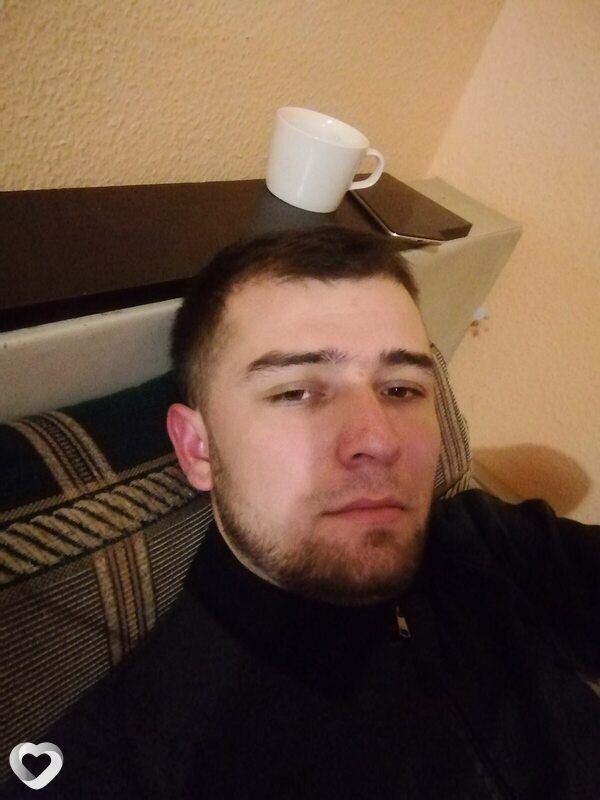 Артём