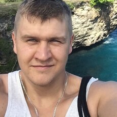 Виктор, 35