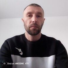 Антон, 38
