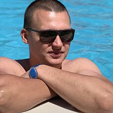 Григорий, 33