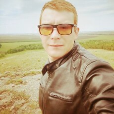 Саша, 23