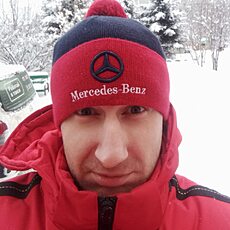 Валентин, 38