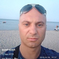 Гриша, 45