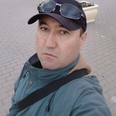 Яша, 42