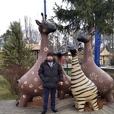 Тёма, 37