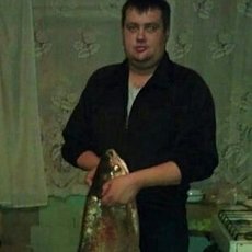 Коля, 37