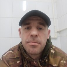 Эдик, 33