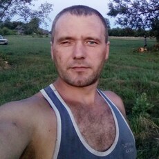 Борис, 33