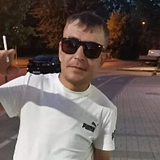 Назар, 35