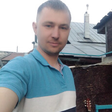 Назар, 37