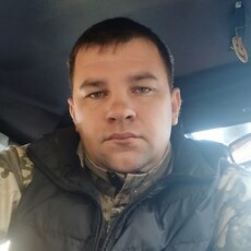 Слава, 35