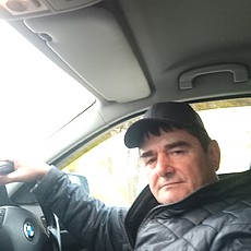 Максим, 40