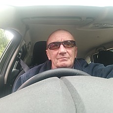 Толя, 60