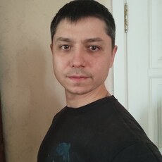 Паша, 33