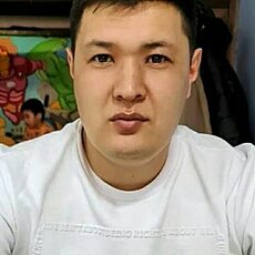 Виталя, 30