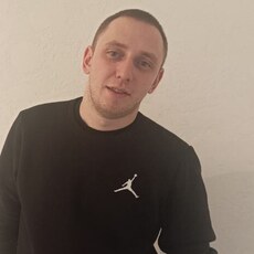 Паша, 28