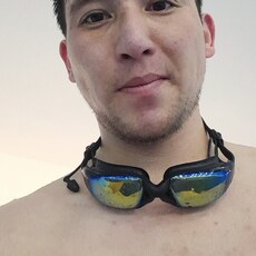 Артём, 26