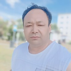 Юрий, 44