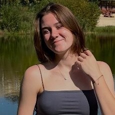 Эля, 21