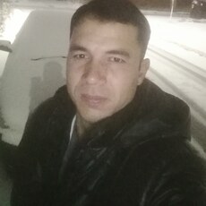 Паша, 33