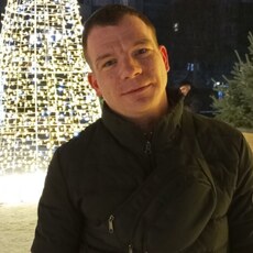 Гриша, 32